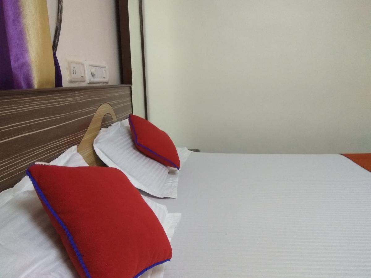 Hotel Shiva ปันเวล ภายนอก รูปภาพ